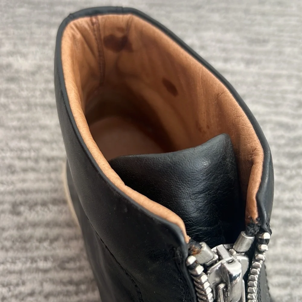 Frye Women's Lena Zip Black Leather shoes - Picture 3 of 7